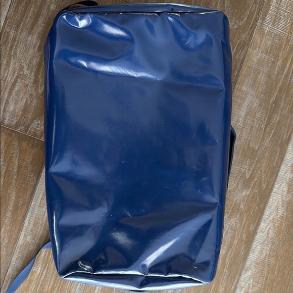 Baboon to the Moon Go-Bag Mini (32L) in Navy - Picture 4 of 7